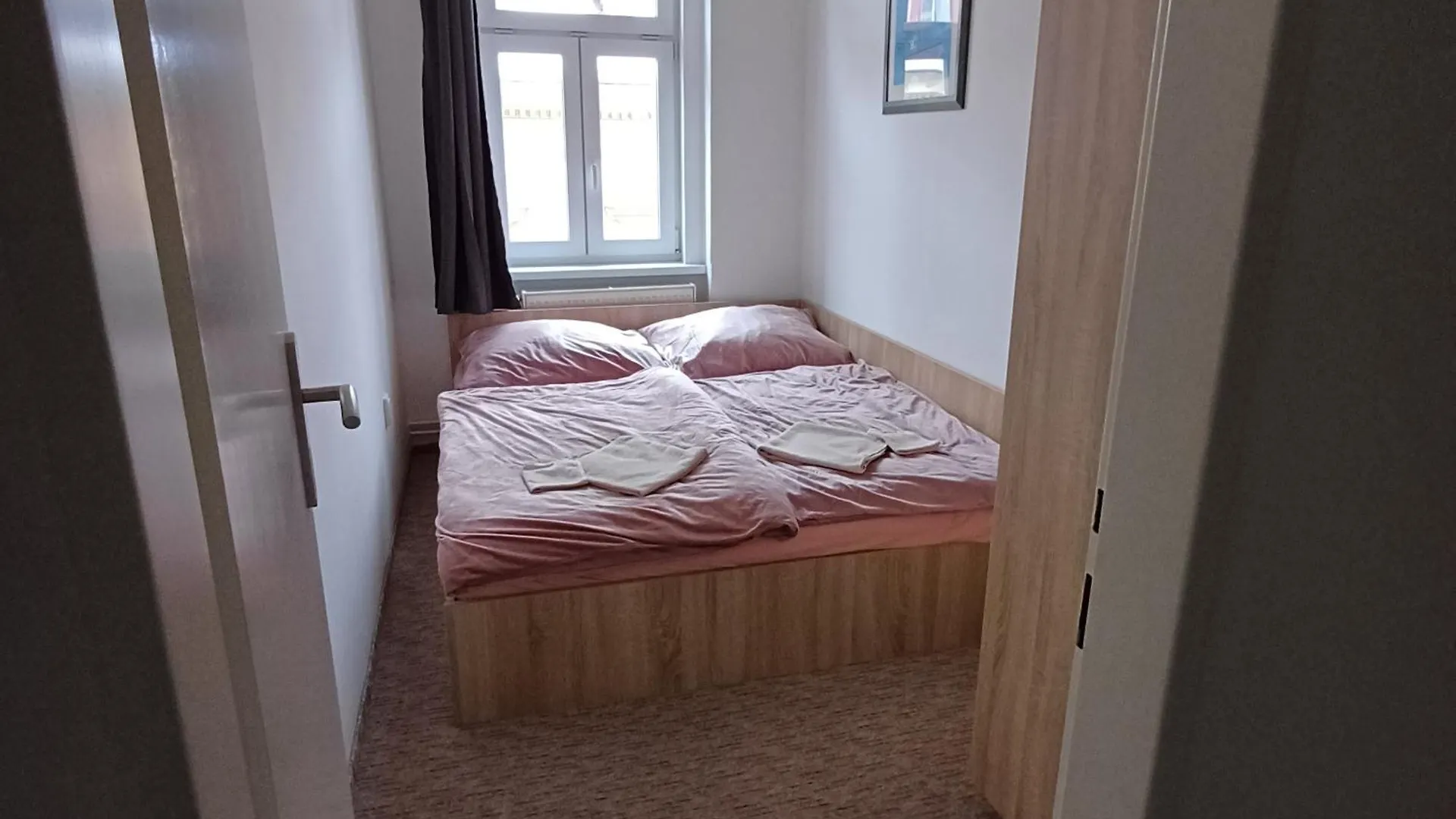 Ap 5 Alice Near Springs - 4 Rooms Karlovy Vary